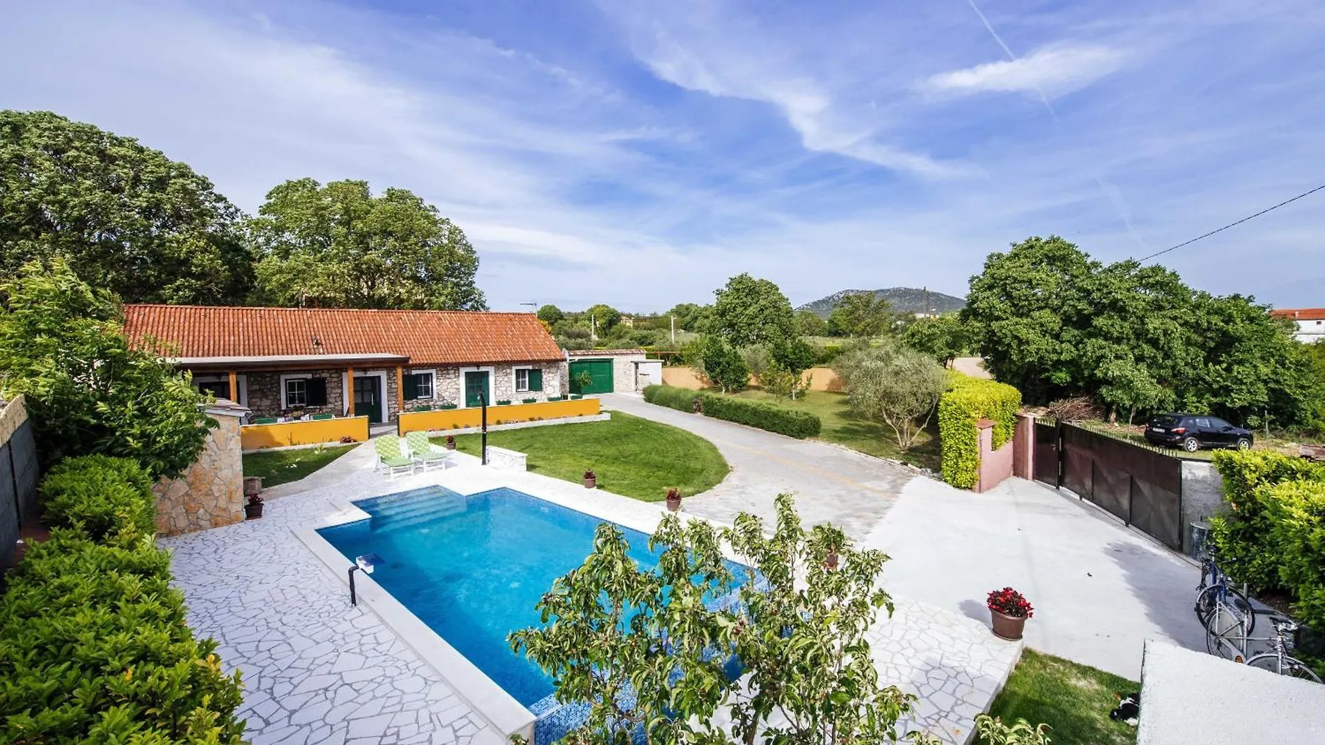 Holiday home My Dalmatia - Authentic Stone House Momo With Private Infinity Pool Villa Kakma